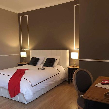 Sejour De Charme Au Chateau Avec Petit-Dejeuner Et Parking - Fr-1-591-705 Cluis Eksteriør bilde